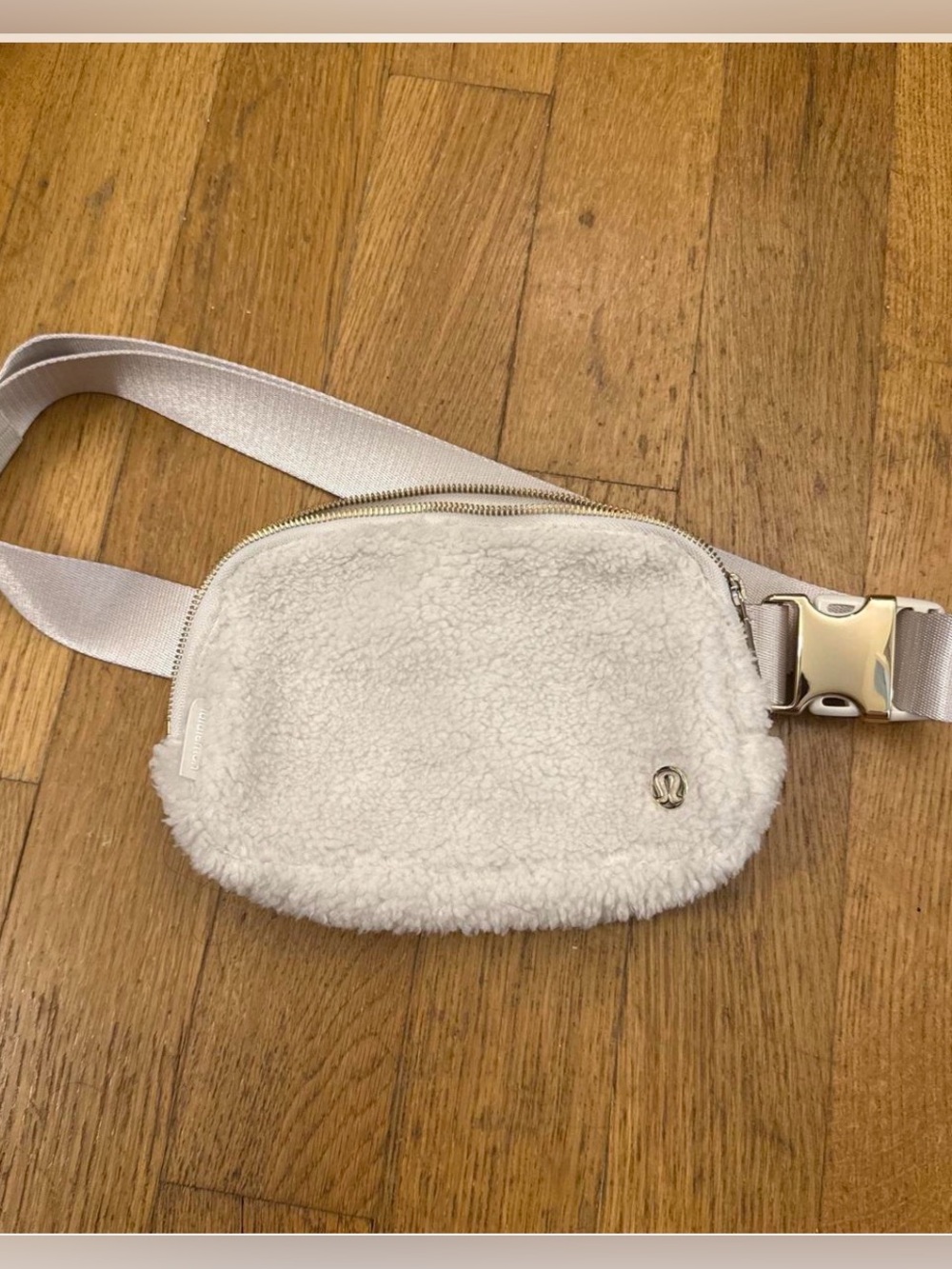 Lululemon Cozy Sherpa Crossbody Belt Bag - Cream